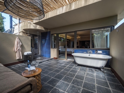 Luxury Suite with No Jaccuzi