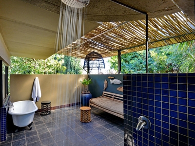 Luxury Suite with No Jaccuzi