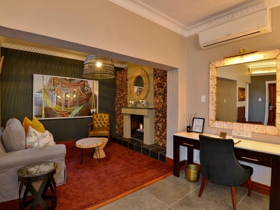 Luxury Suite with No Jaccuzi