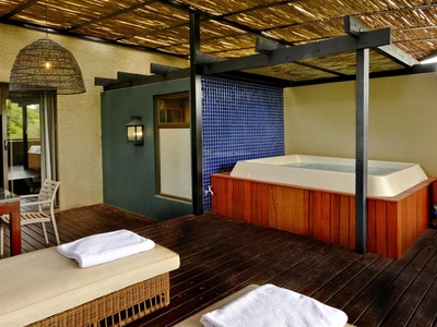 Luxury Suite with Private Jacuzzi