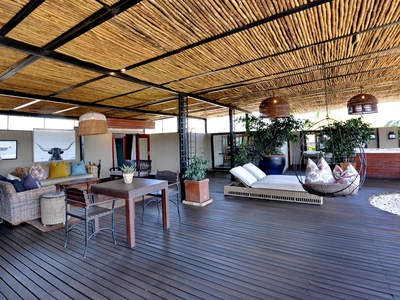 Penthouse Luxury Suite