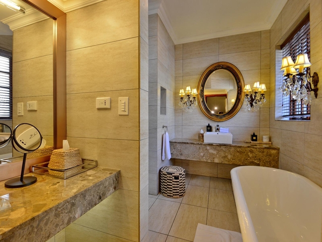 One Bedroom Luxury Suite