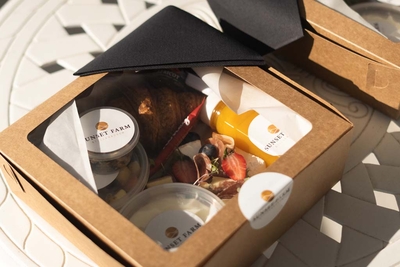 Breakfast boxes