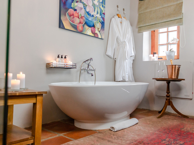 Honeymoon Suite