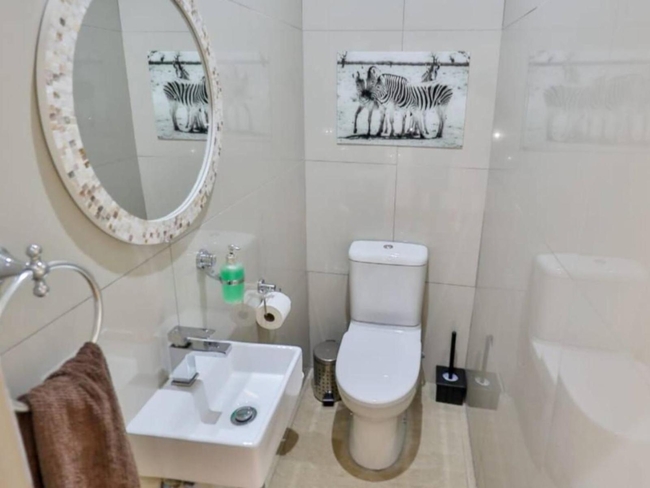 Okavango - Standard Queen Room 