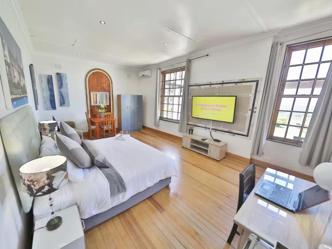 Seascape - Luxury King Room 