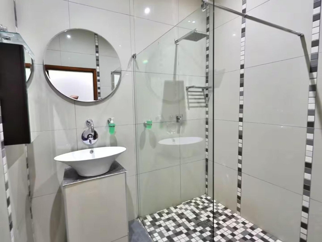 Seascape - Luxury King Room 