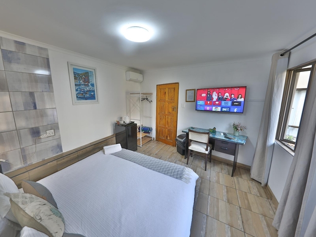 Butterfly - Standard King Room 