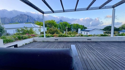 King Room 6 with ensuite shower and bath