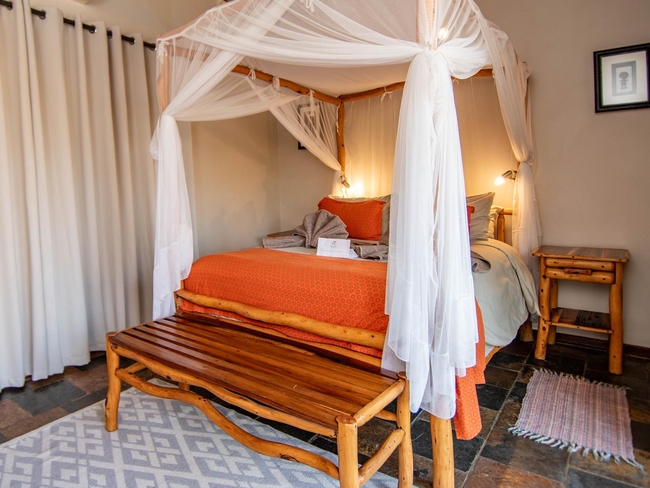 Thornhill Safari Lodge