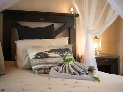 Luxury Honeymoon Suite