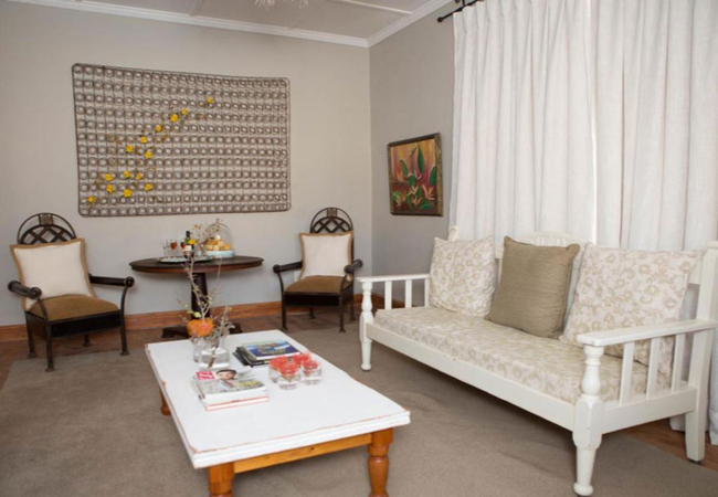 Three Birds Country House