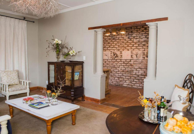 Three Birds Country House