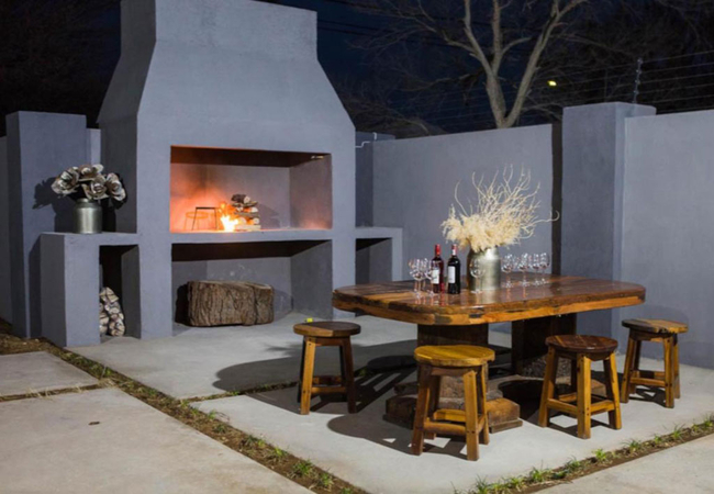 Three Birds Country House