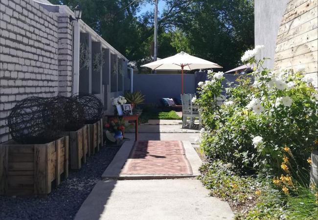 Three Birds Country House