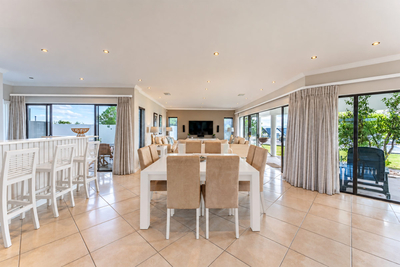 Thunzi Links House