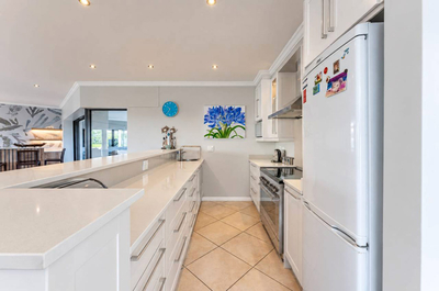 Thunzi Links House