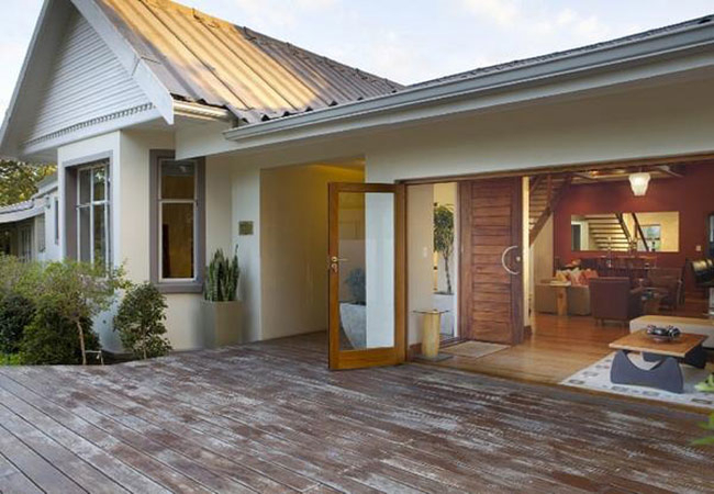 Tides End Manor House