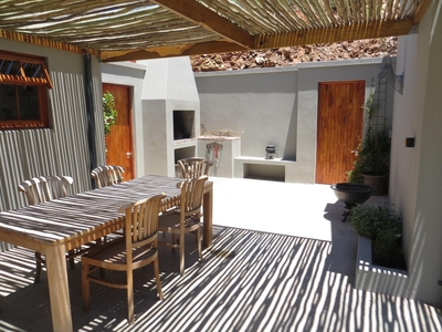 Fig Tree House and Cottage