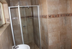 Twin Room with shower