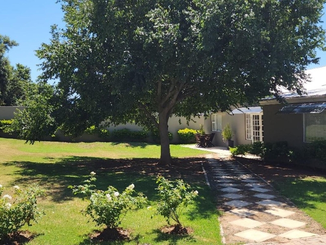 Tri-Angle B&B and Guesthouse