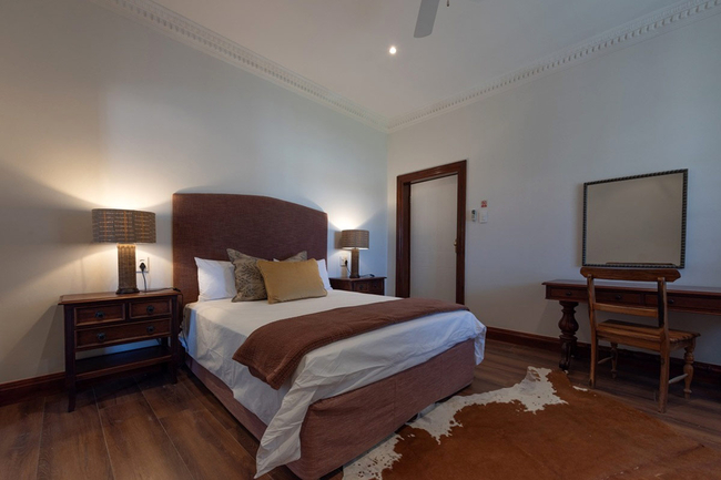 Holiday Farmhouse Room 2