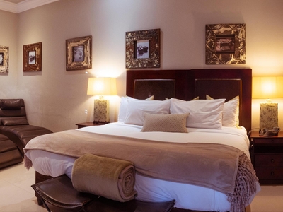 Deluxe Suite Ground Floor