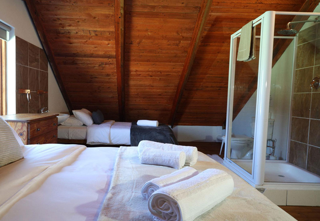 Tula Guest Farm House