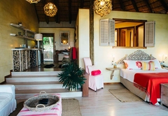 Ntabeni Luxury Suites