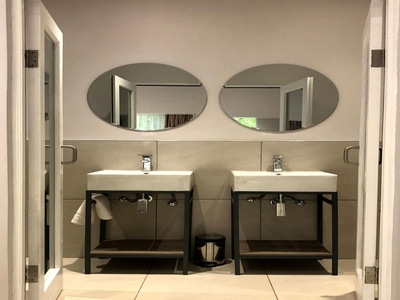 Superior Courtyard View