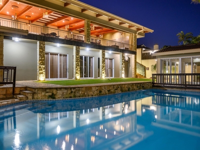 Umthunzi Hotel