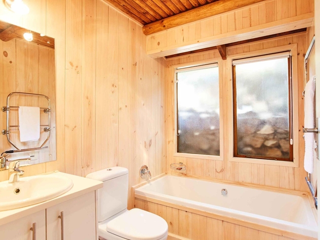 Maerose Hillside Chalet