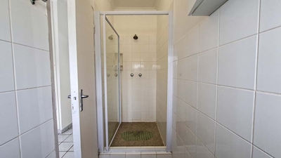 Uvongo Square 26
