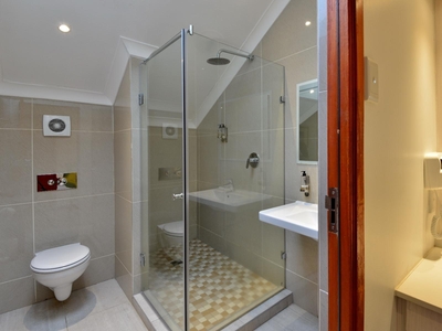 Standard Double (No View)