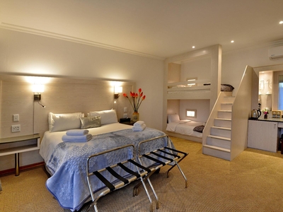Family Garden Room