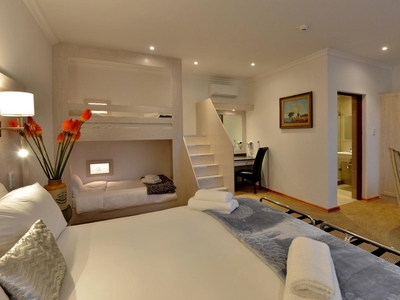 Family Garden Room