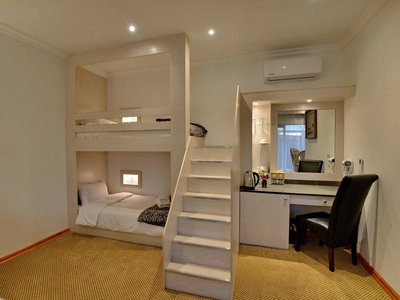 Family Garden Room