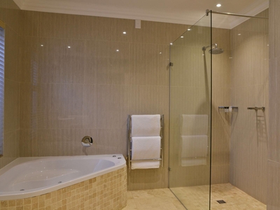 Luxury 5 Star Suite #1