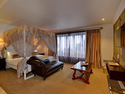 Presidential Honeymoon Suite