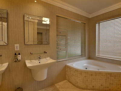 Presidential Honeymoon Suite