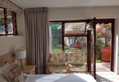 Self catering Twin/King Suite