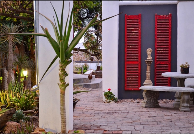 Omar Sharif and Freddy Mercury