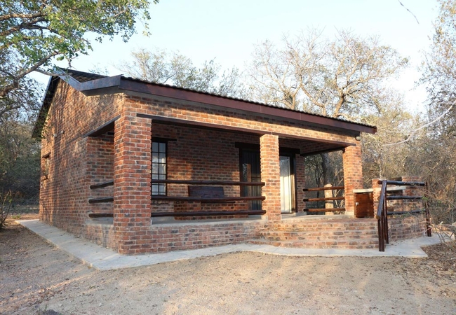 Under-cover verandah 