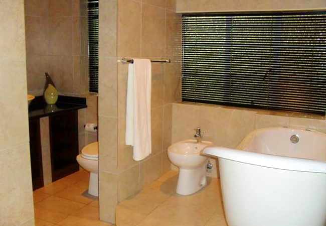 The Manor House Suite 1