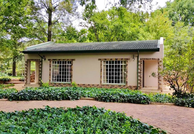 The Pin Oaks Cottages