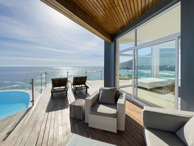 Villa On The Rocks