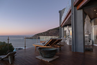 Villa On The Rocks