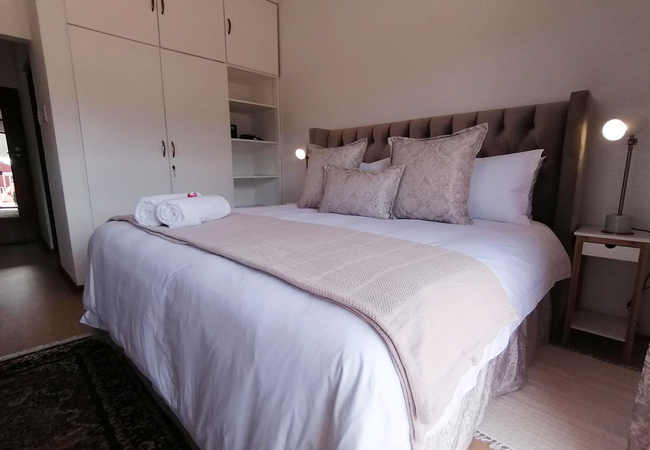 Superior King Room 6