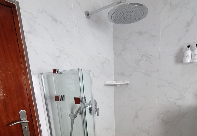 Superior King Room 6