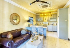 Shalom Leez Luxury Studio Apartment 
